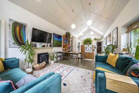undefined, Riverfield Road, Staines-Upon-Thames TW18
