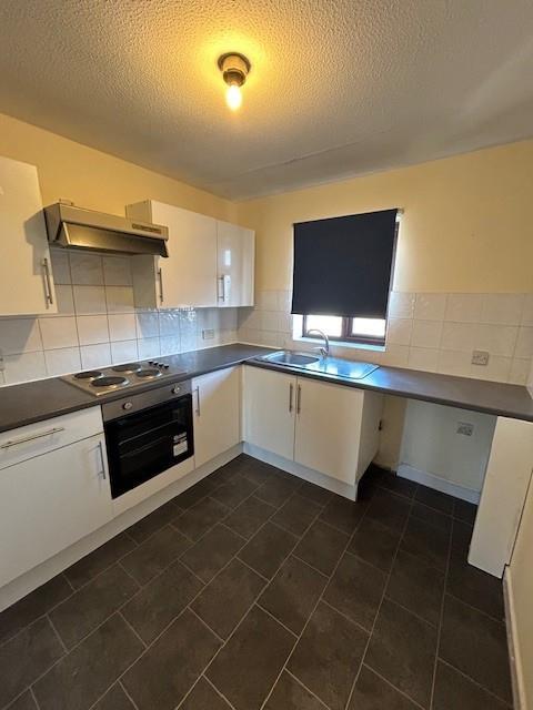 Kitchen 1.jpg