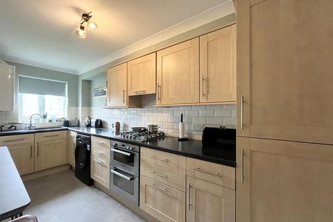 undefined, Pentire Avenue, Newquay TR7