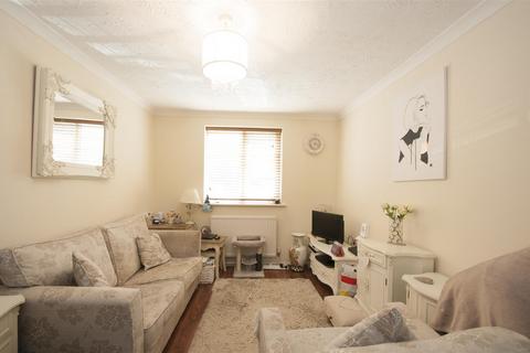 1 bedroom apartment to rent, Rockall Court, Slough