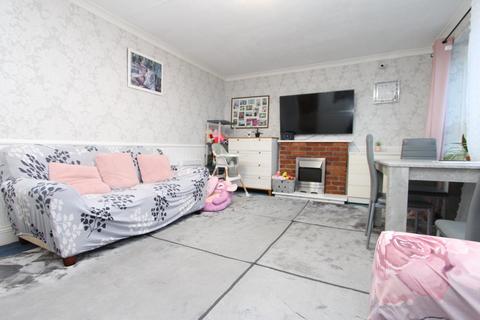 2 bedroom flat for sale, St Cecilia Close, Kidderminster, DY10