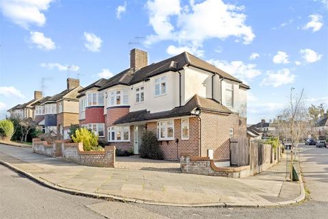 5 bedroom semi-detached house for sale, Bevan Road, Cockfosters EN4