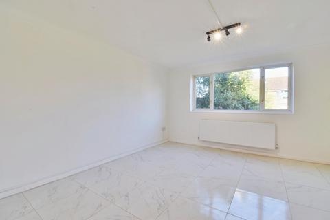 3 bedroom terraced house to rent, Hertfordshire WD24