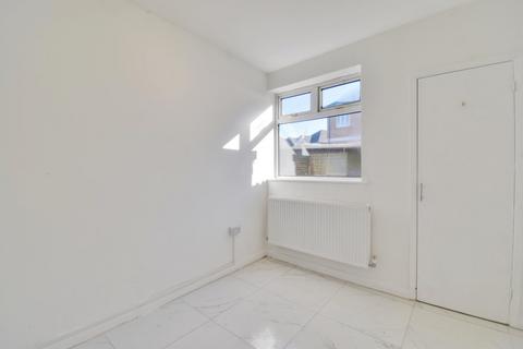 3 bedroom terraced house to rent, Hertfordshire WD24