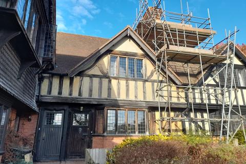 undefined, The Green, Leigh, TN11