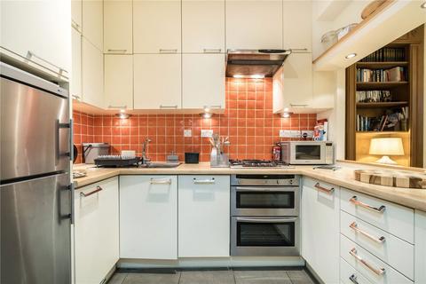 2 bedroom flat to rent, Winchester Street, London SW1V