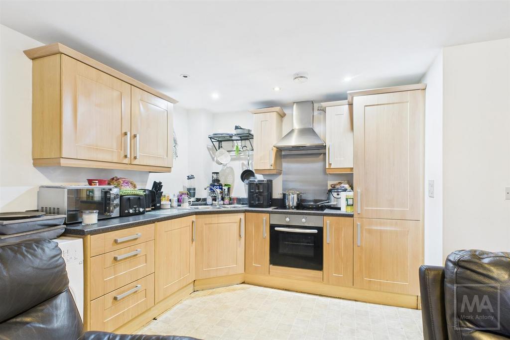 Kitchen/Living Area