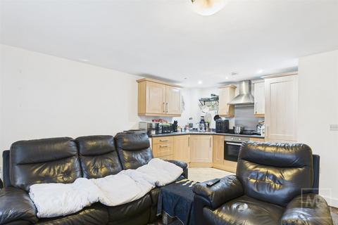 1 bedroom flat for sale, Station Road, Cantilever Gardens Station Road, WA4
