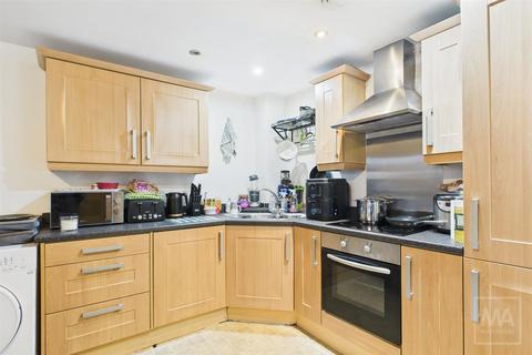 1 bedroom flat for sale, Station Road, Cantilever Gardens Station Road, WA4