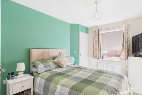 undefined, Upende, Aylesbury, Buckinghamshire