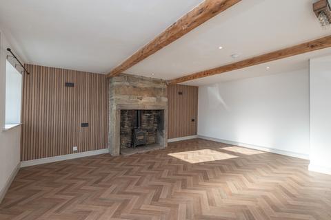 3 bedroom terraced house for sale, Church Street, Longwood HD3