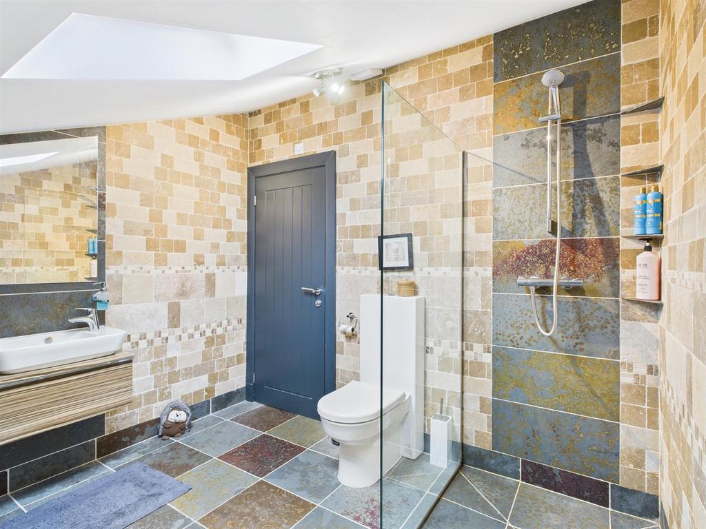 Bathroom - Annexe