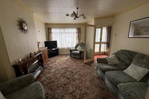 undefined, Winchester Drive, Burton-On-Trent DE14