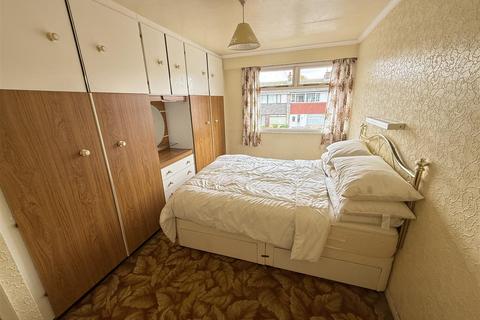 undefined, Winchester Drive, Burton-On-Trent DE14