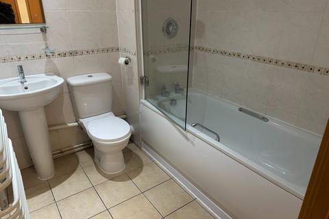 undefined, Apartment ,  Madison Square, Liverpool