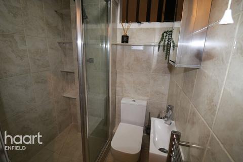 undefined, Avalon Close, ENFIELD