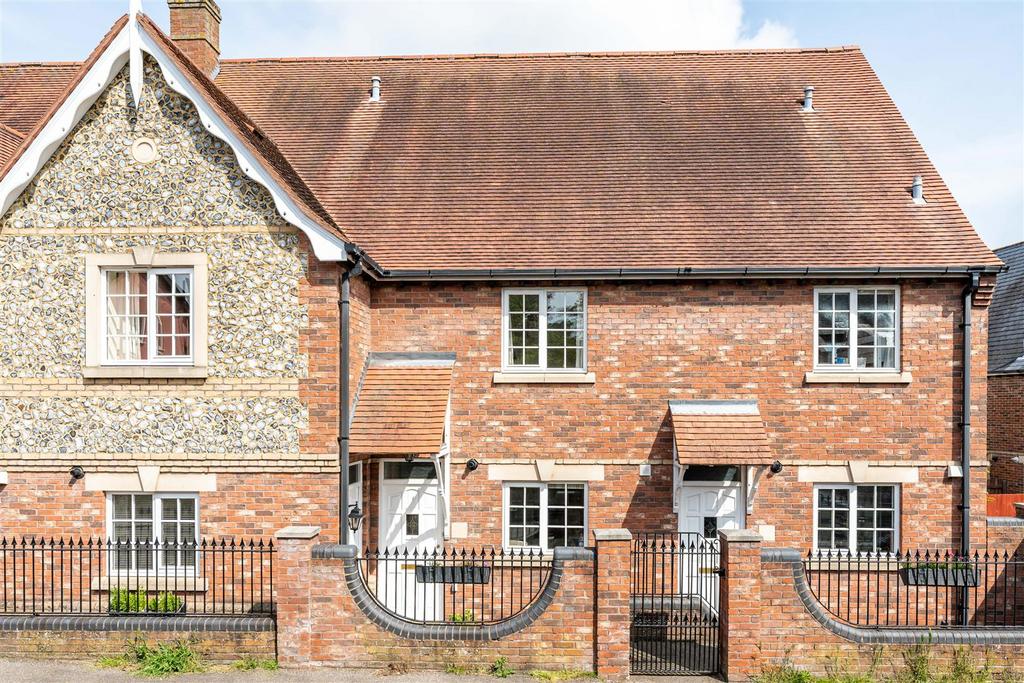 10 Cornmill Court-14.jpg