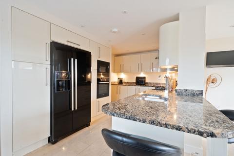 3 bedroom end of terrace house for sale, The Hythe, Ely CB6
