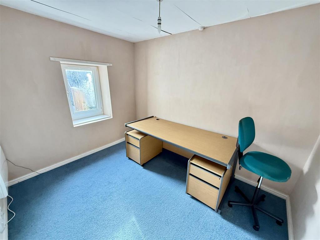 Rear Bedroom 1