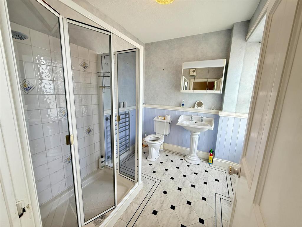 Ensuite Shower Room