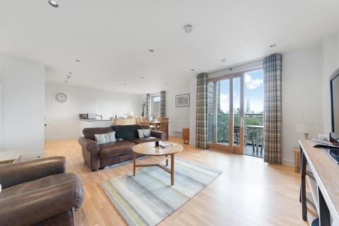 2 bedroom apartment for sale, Cobblestone Square, E1W