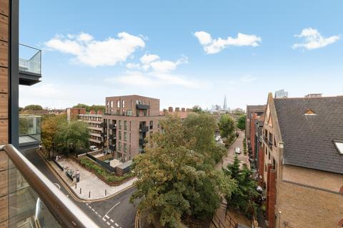 2 bedroom apartment for sale, Cobblestone Square, E1W
