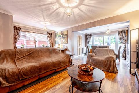 4 bedroom detached house for sale, Amhurst Gardens, Belton
