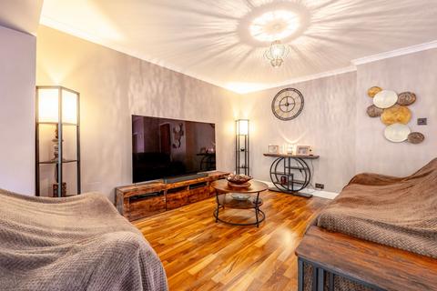 4 bedroom detached house for sale, Amhurst Gardens, Belton