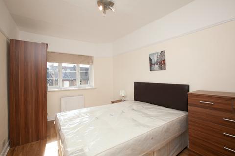 2 bedroom apartment to rent, Crown Road, Muswell Hill, London, N10