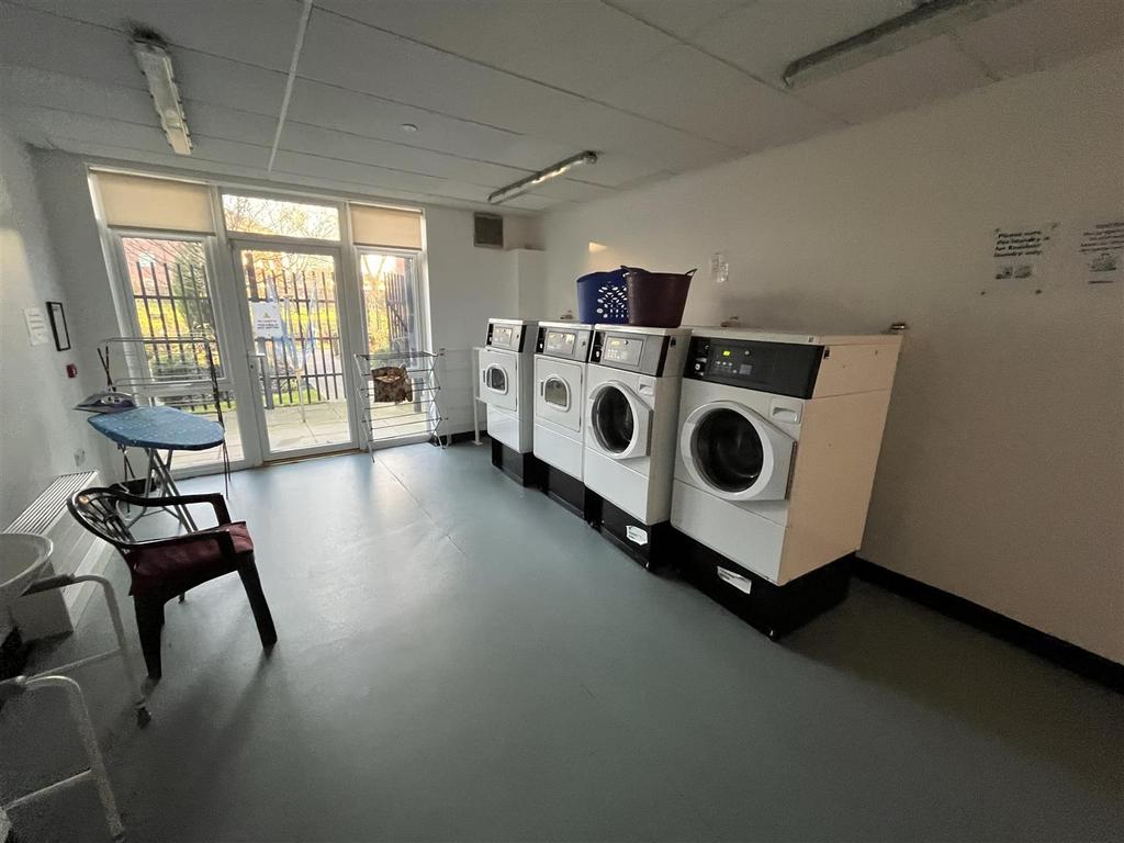 Utility room, utility