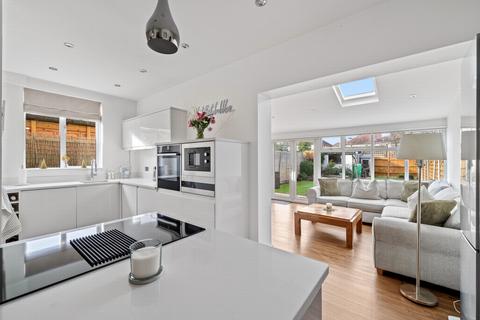 3 bedroom semi-detached house for sale, Cedric Road, Eltham, SE9