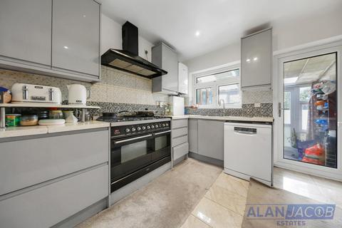 6 bedroom terraced house for sale, Harold Road, London E11