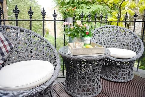 2 bedroom flat for sale, Clifton Gardens, Little Venice W9