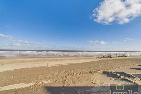 undefined, Queens Park Prom, Mablethorpe LN12
