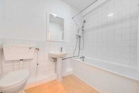 2 bedroom flat to rent, Deptford High Street, London, SE8