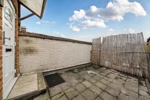 2 bedroom flat to rent, Deptford High Street, London, SE8