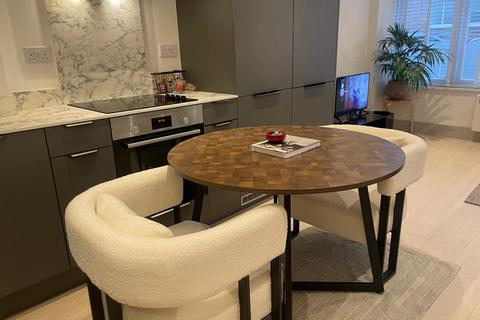 Ground floor flat to rent, Allitsen Road, St Johns Wood, London, NW8