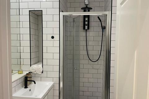Ground floor flat to rent, Allitsen Road, St Johns Wood, London, NW8