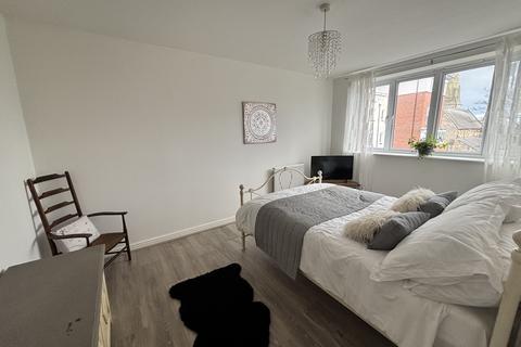 2 bedroom flat to rent, Flat 52, Park Hall, The Cloisters, Sunderland, Tyne And Wear, SR2 7QB