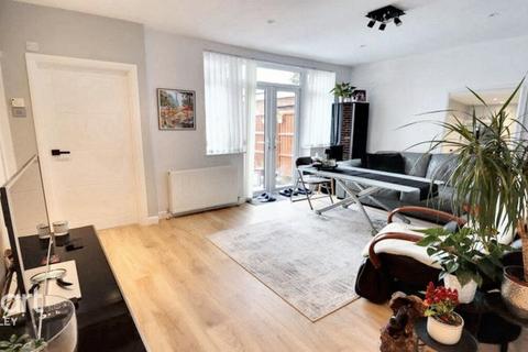 undefined, Clevedon Road, Luton