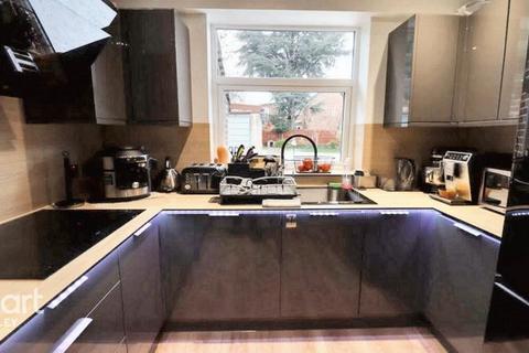 undefined, Clevedon Road, Luton