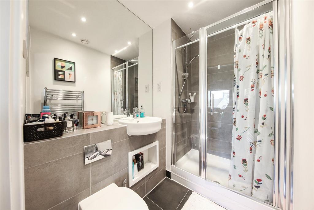 Flat 8, Canaletto Court - CGQF7 Sx9s D8k F7 BIqibj.jpg
