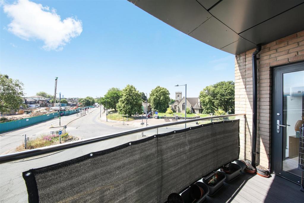 Flat 8, Canaletto Court - 7 SZ2 Khq7m8 KMI5o KE5hw.jpg