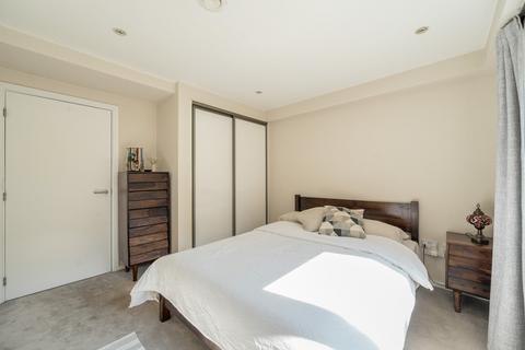 1 bedroom apartment for sale, The Saddler Building, 24 Wharf Road, London, N1