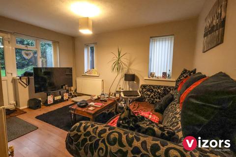 1 bedroom semi-detached house for sale, Henley Drive, Droitwich,