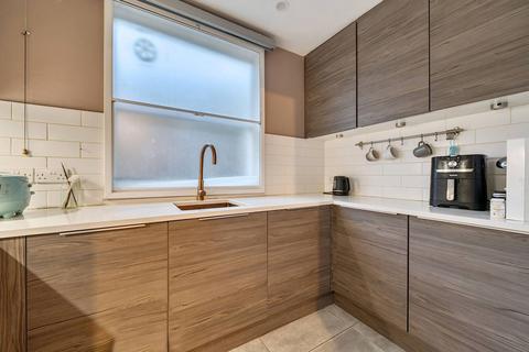 2 bedroom flat for sale, Regents Park Road, Chalk Farm, London, NW1