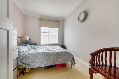 Regents Park Road, Chalk Farm, London, NW1