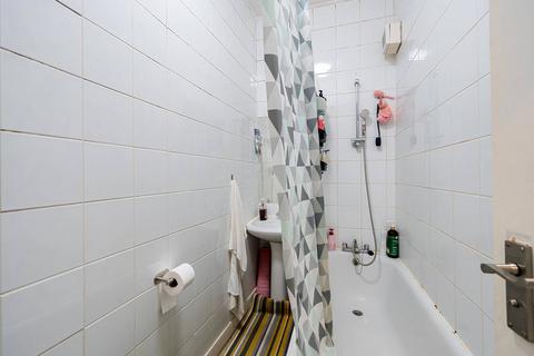 2 bedroom flat for sale, Malden Road, Kentish Town, London, NW5