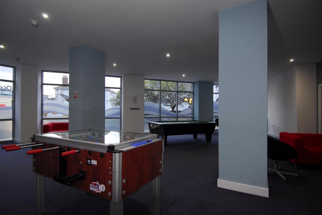 Ocean Lobby001.JPG