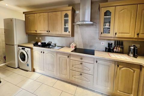 undefined, Bradford Road, West Yorkshire WF17